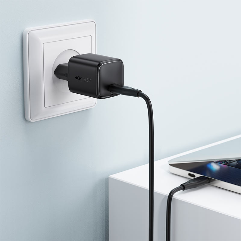 acefast-a119-pd45w-gan-usbc-charger-eu-charging Încărcător rapid AceFast A119 PD45W mini GaN USB-C (EU) - imagine 1