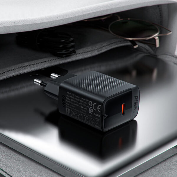 Încărcător AceFast A82 PD20W GaN USB-C cu un port, Negru (EU)