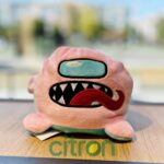 Jucărie de pluș reversibilă Among Us, 12 cm (Roz)